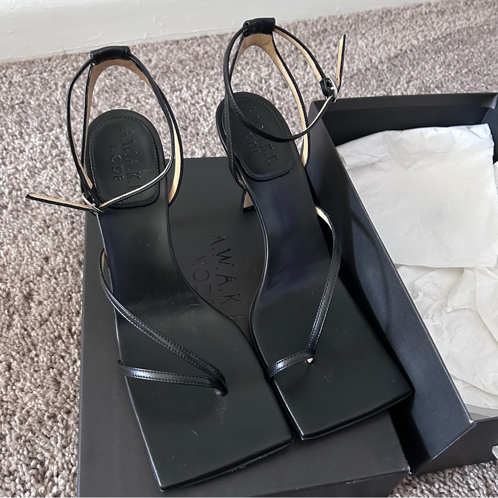 A.W.A.K.E. MODE
Delta Ankle Wrap Sandals sz 40
